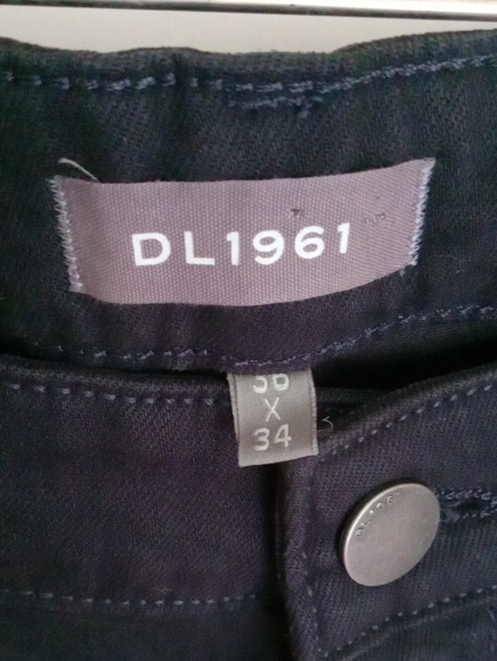DL1961 Avery Men Modern Straight Leg Jeans 36x34 Stretch Premium Denim Dark EUC